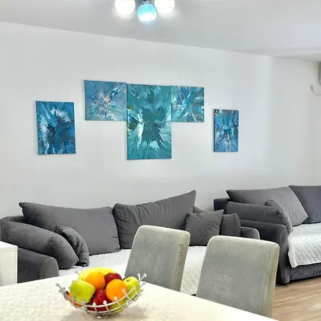 Family One Bedroom Marijana Budva