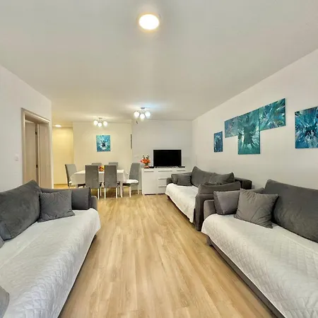 Family One Bedroom Marijana Budva